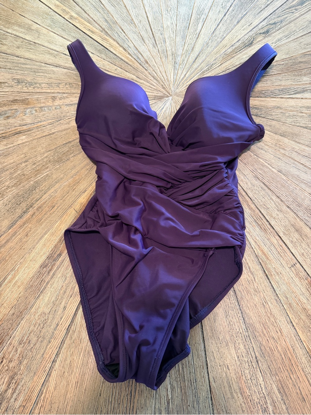 Miraclesuit Purple Underwire One Piece Swimsuit Ruched Tummy Control Size 10
